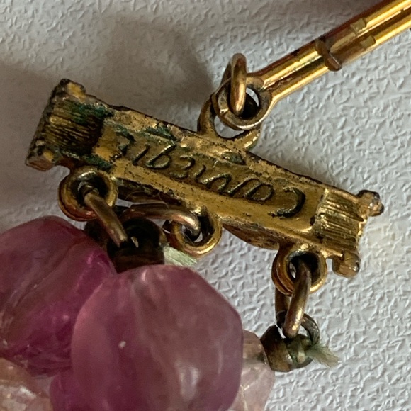 Vintage Hattie Carnegie, collectible triple strand necklace in purple - Picture 5 of 10